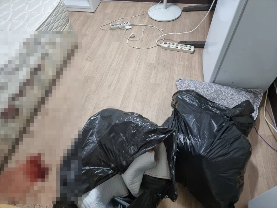 청소왕 양평군 폐기물처리 현장 사례 - [포천 특수청소] 고독사 현장 악취, 보이지 않는 아픔까지 지워드립니다 | 청소왕 작업 후기
