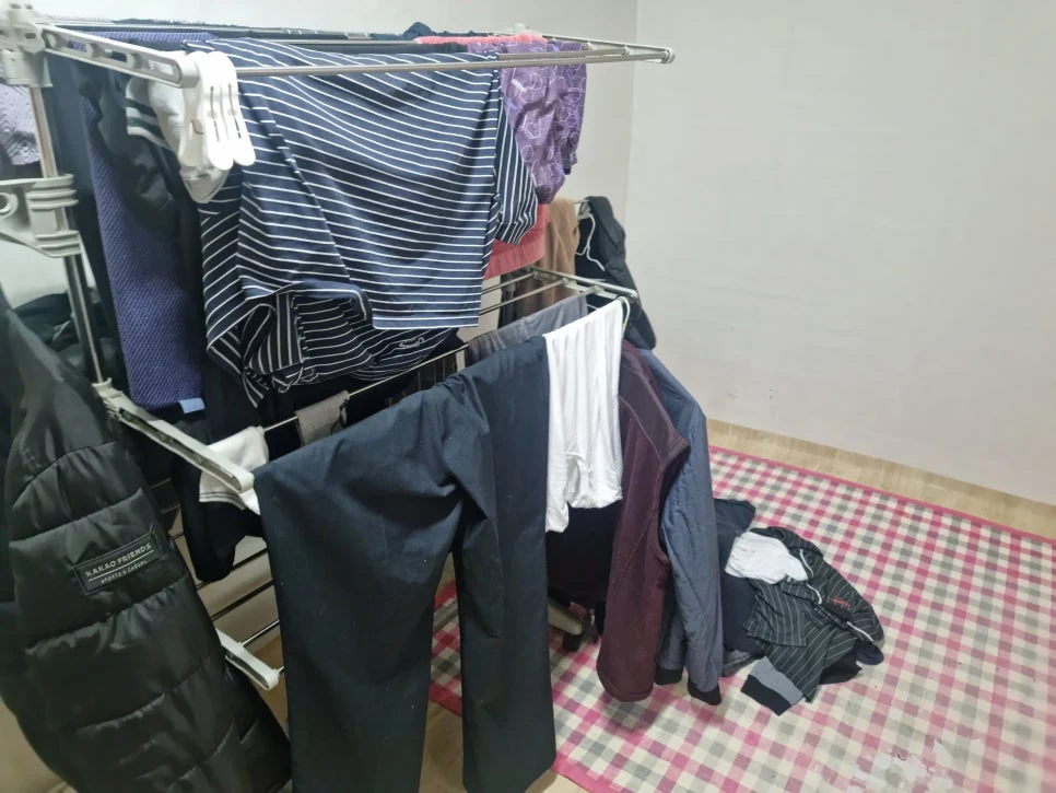 청소왕 수원시 공장청소 현장 사례 - 고독사 구더기 청소, 참담한 현장… 의정부 청소왕이 마지막 길을 지켜드립니다.