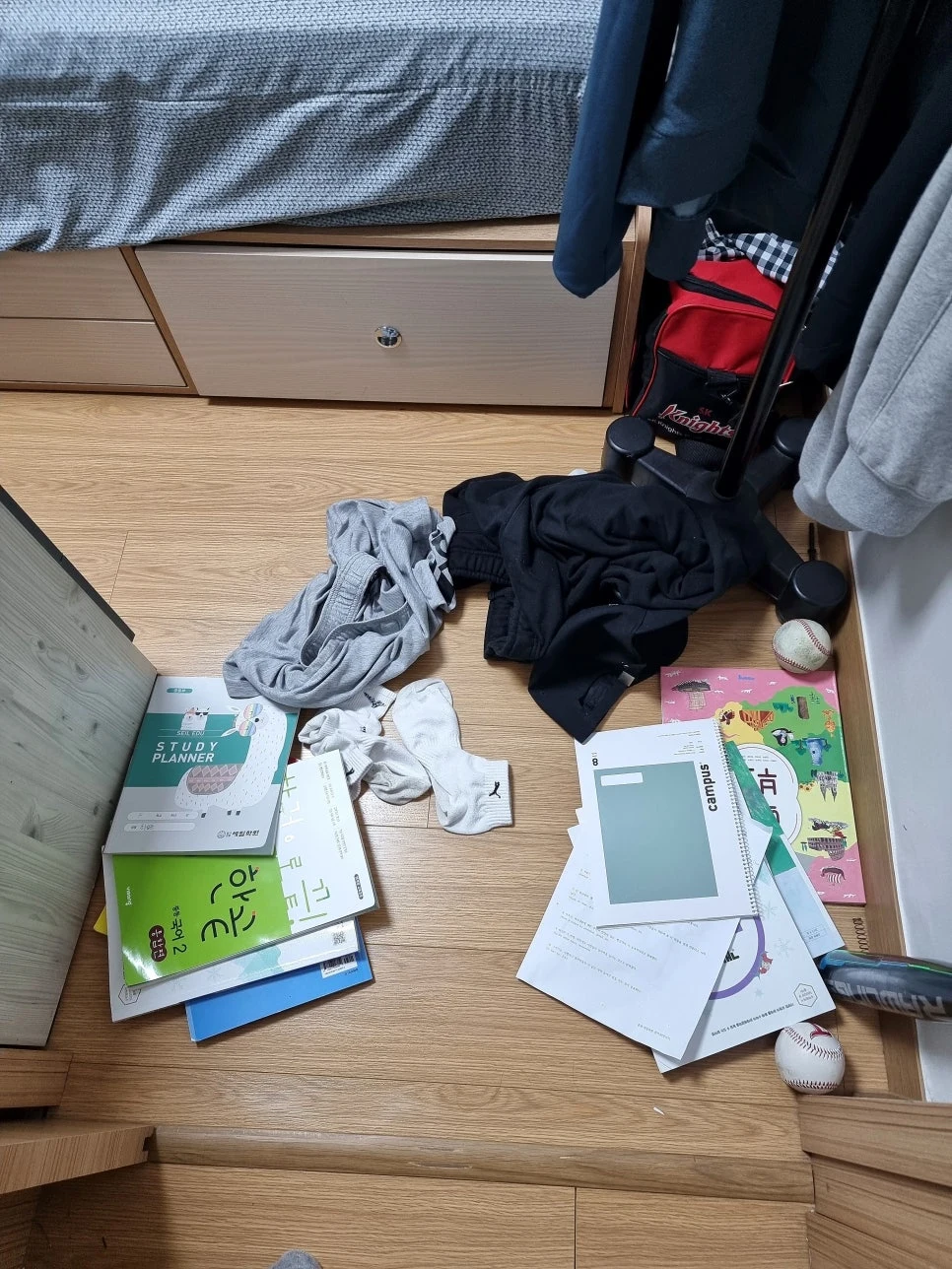 석계역 고독사 청소, 멈춰버린 공간을 다시 살아있는 집으로 사진 5