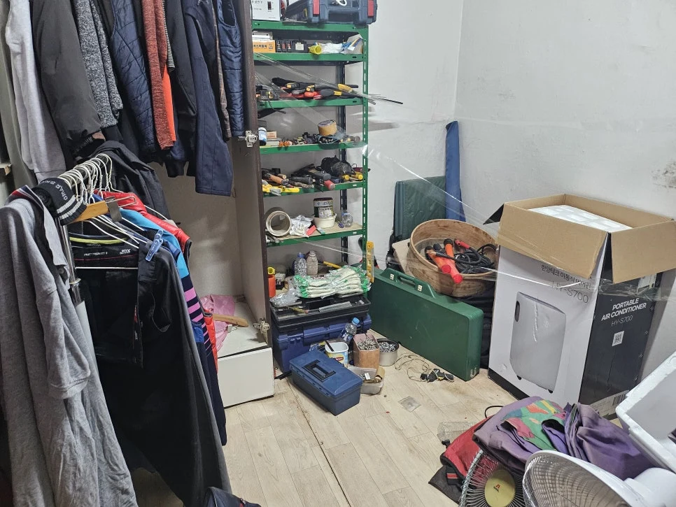 청소왕 미추홀구 철거업체 현장 사례 - [민락동 고독사청소]남겨진 마음까지 정리하는 시간 – 청소왕과 함께한 하루