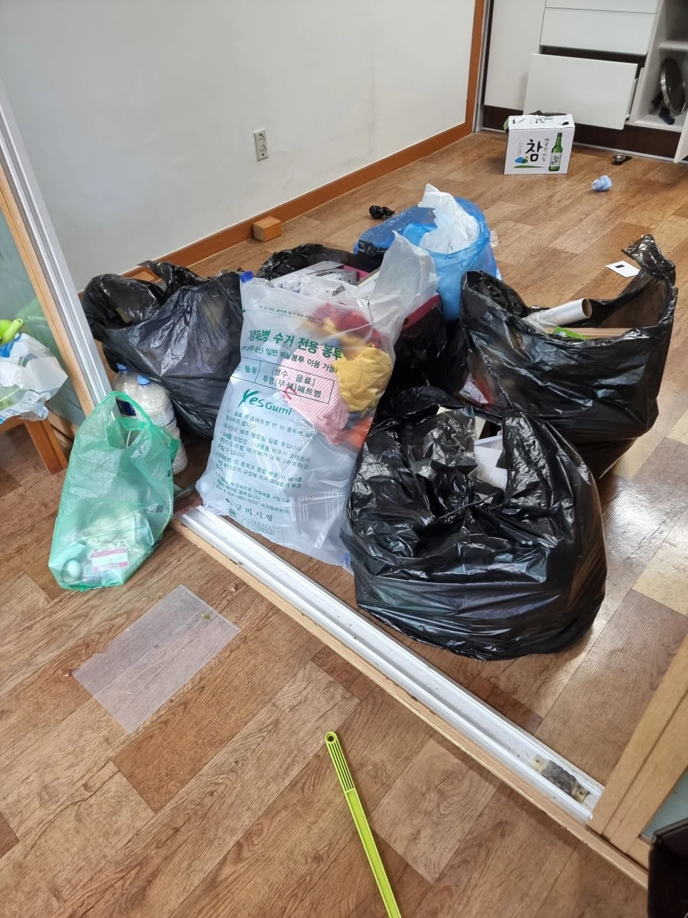 청소왕 동구 고독사청소 현장 사례 - 고독사 정책, 왜 점점 더 중요해지고 있을까