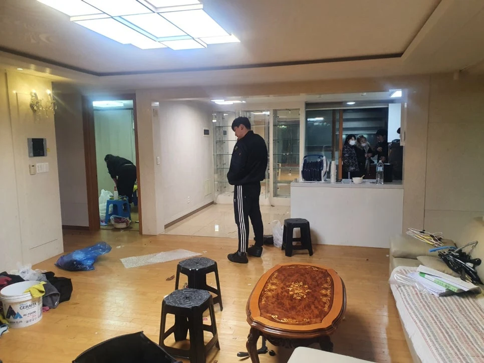 청소왕 안양 만안구 이사청소 현장 사례 - 관악구 신림현대아파트 이사청소 입주청소 : 왕은 다르다!