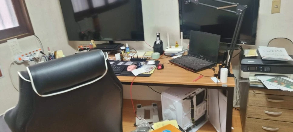 청소왕 성동구 폐기물처리 현장 사례 - [의정부 의정부동 고독사 청소 후기]고요한 마지막 공간을 정리하며