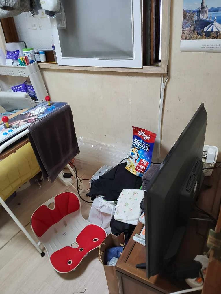 청소왕 영종국제도시 쓰레기집청소 현장 사례 - 임대주택 사망 처리, 관리사무소보다 먼저 남겨지는 건 냄새였습니다