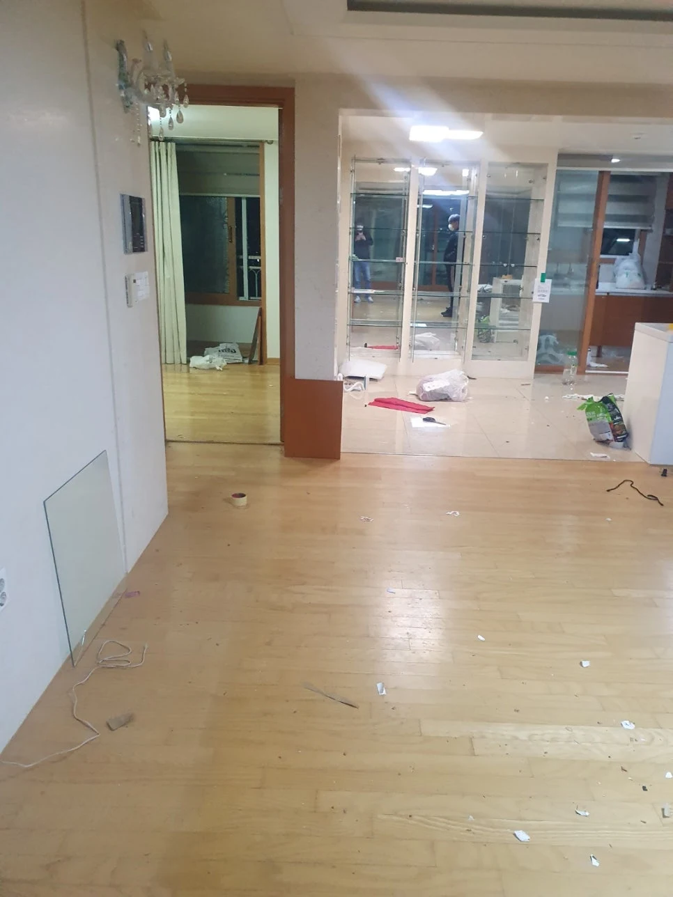 청소왕 군포시 거주청소 현장 사례 - 관악구 신림현대아파트 이사청소 입주청소 : 왕은 다르다!